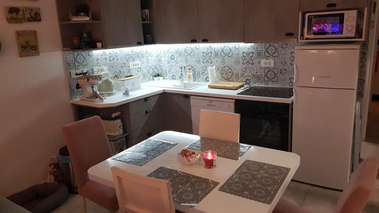 Willa Kuca Za Odmor Jelena Starigrad Paklenica Zewnętrze zdjęcie
